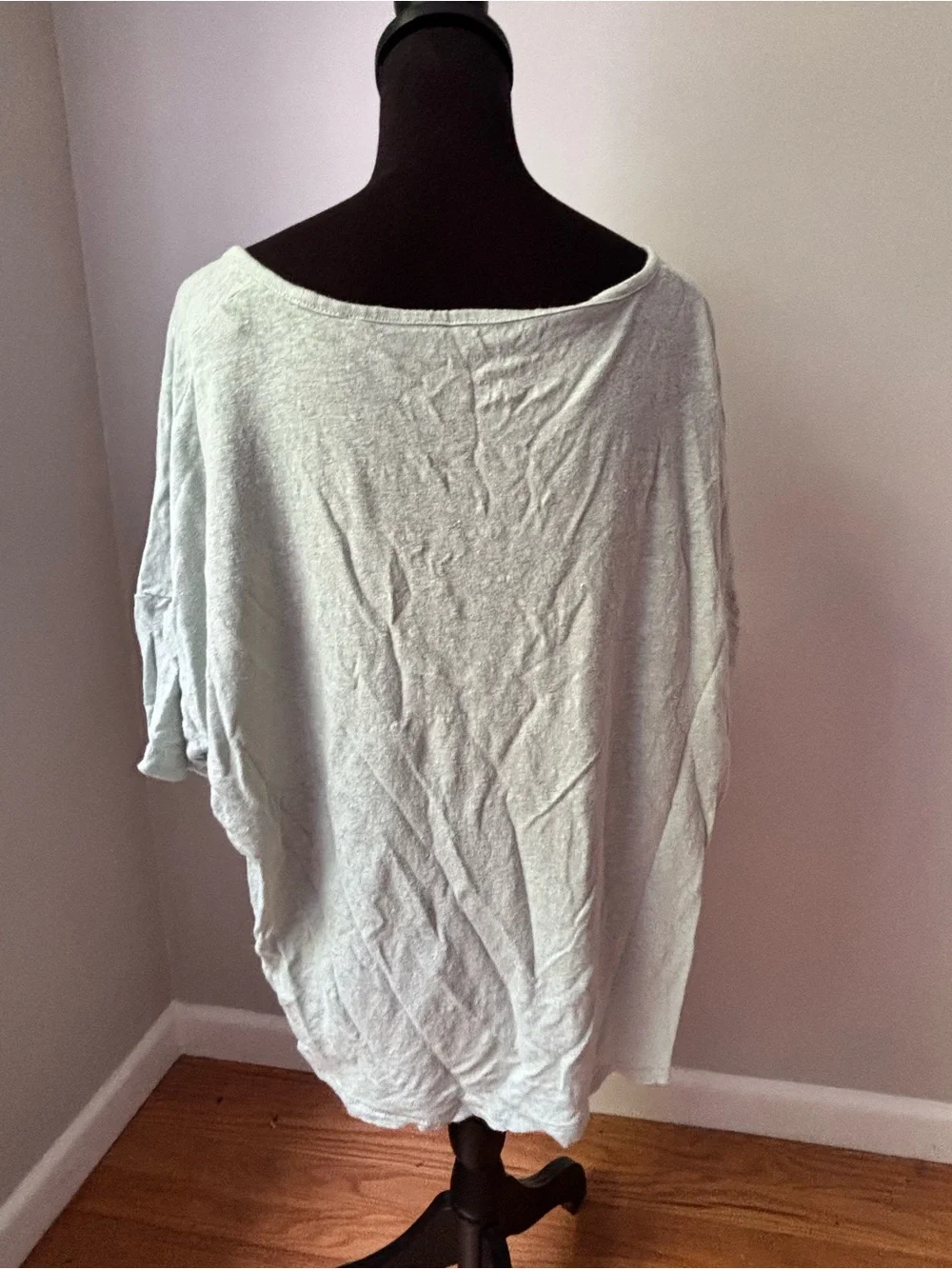 Light Green Gray Women's Relaxed Scoop Neck Top